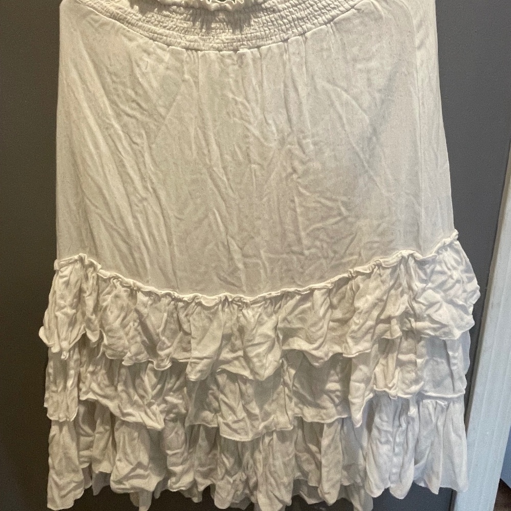 Cream/white layered skirt